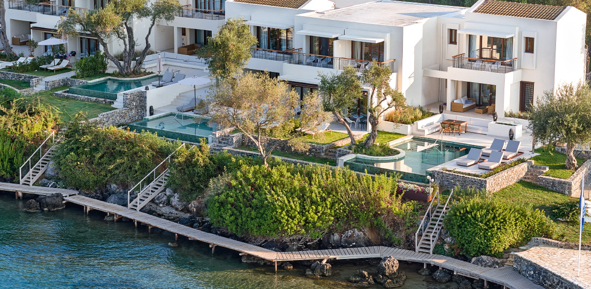 12-two-bedroom-beachfront-villa-private-pool-prime-location